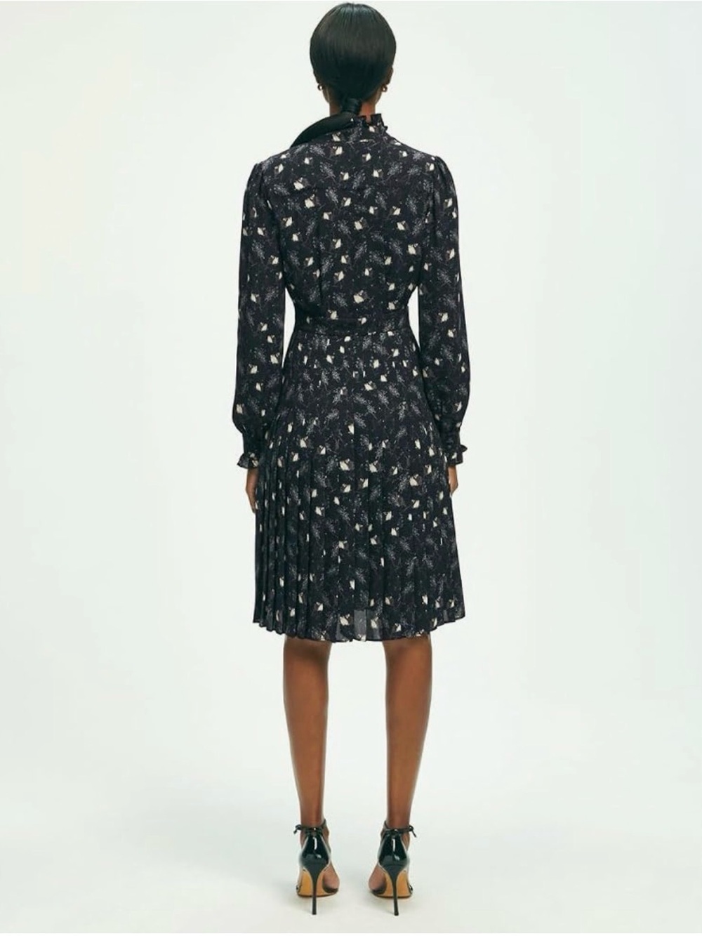 Brooks Brothers Long-Sleeve Black Floral Ruffle owl print Neck Dress. - Picture 3 of 14